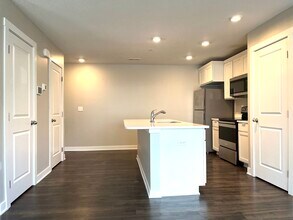 213 NE 23rd Ln in Ankeny, IA - Building Photo - Building Photo