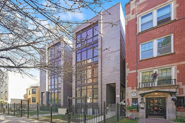 5731 N Winthrop Ave in Chicago, IL - Building Photo - Building Photo