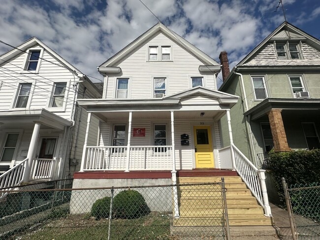property at 35 High St