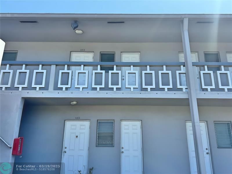 6720 Arbor Dr in Miramar, FL - Foto de edificio