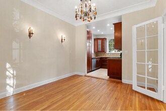 420 S Beverwil Dr in Beverly Hills, CA - Foto de edificio - Building Photo