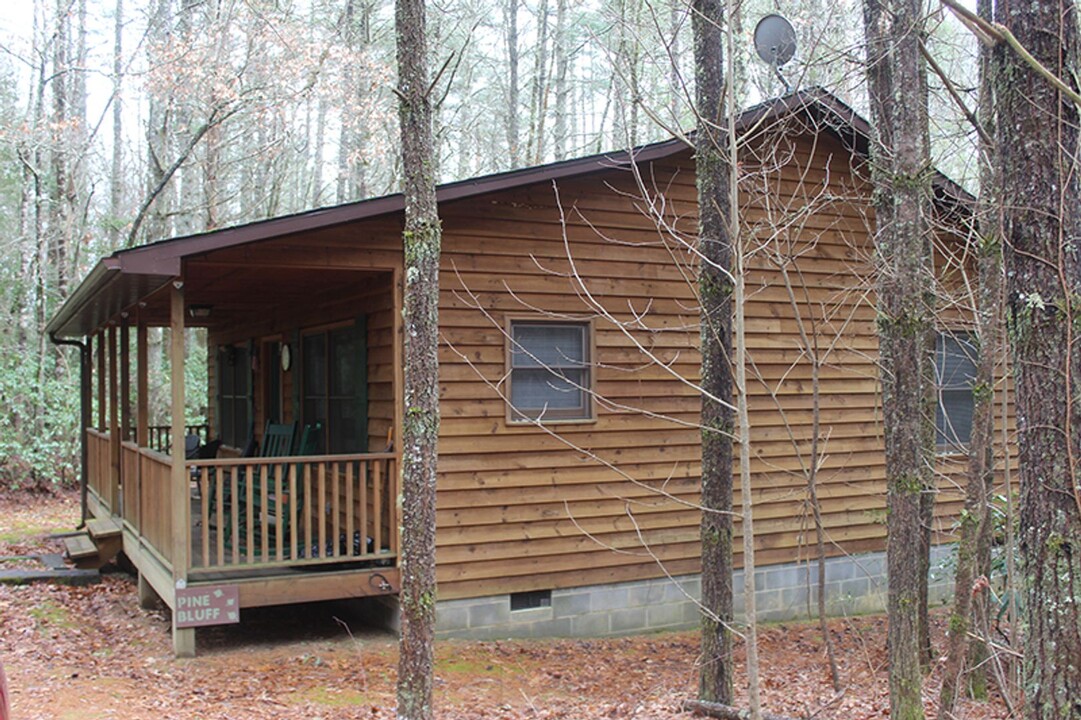 60 Pine Thicket Ln in Brevard, NC - Building Photo