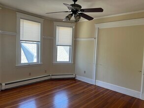 33 Shannon St, Unit 3 in Boston, MA - Foto de edificio - Building Photo