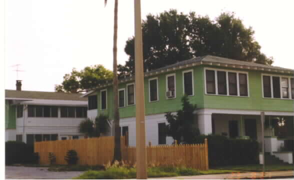 745 2nd Ave N in St. Petersburg, FL - Foto de edificio - Building Photo