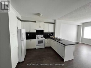 344 Bonnieglen Farm Blvd in Caledon, ON - Building Photo - Building Photo