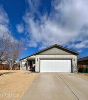 986 Montero Dr in Sparks, NV - Building Photo