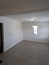 245 NW 51st Pl in Des Moines, IA - Building Photo - Building Photo