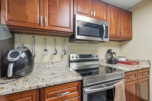 4409 Segovia Ct in Virginia Beach, VA - Building Photo - Building Photo