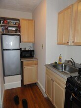 402A Highland Ave, Unit 1 in Somerville, MA - Foto de edificio - Building Photo