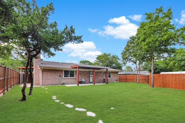 821 Wisteria Way in Richardson, TX - Building Photo - Building Photo