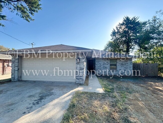 3640 Waters St in Lancaster, TX - Building Photo - Building Photo