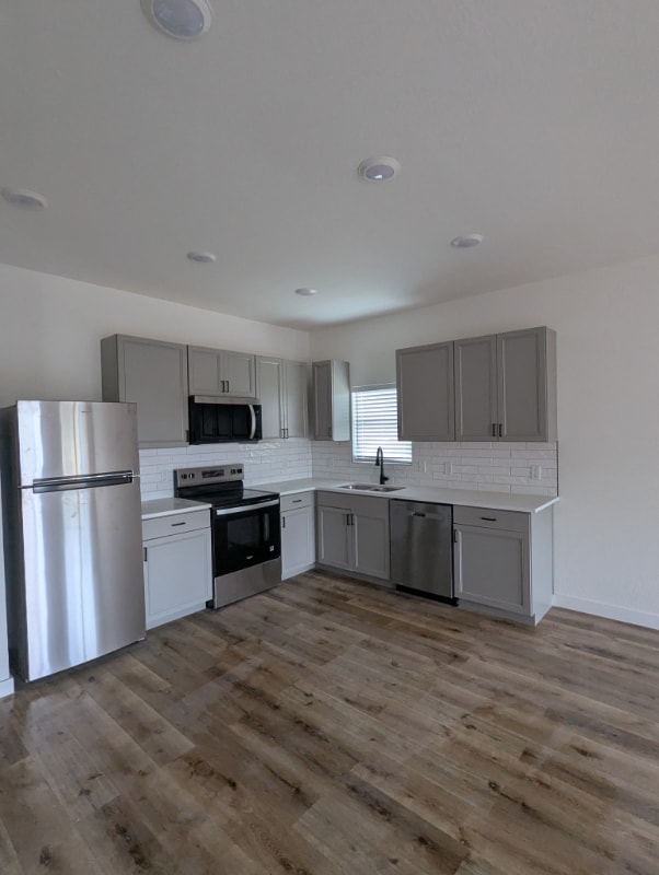 2105 Vista Encino