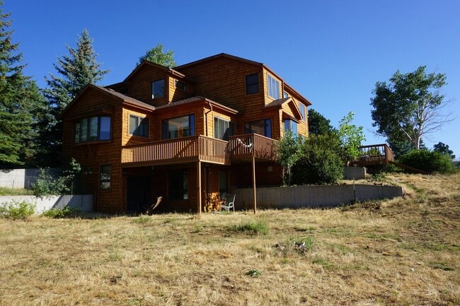 property at 498 Parkview Ave