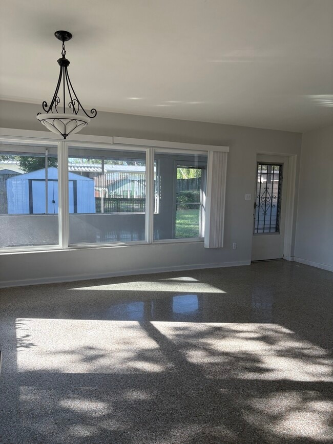 6034 Linneal Beach Dr in Apopka, FL - Building Photo - Building Photo