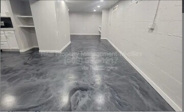 402 Barth Ave in Richland, WA - Foto de edificio - Building Photo