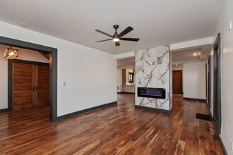 2828 N Illinois St in Indianapolis, IN - Foto de edificio - Building Photo