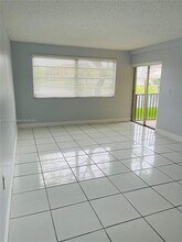 15430 SW 82nd Ln in Miami, FL - Building Photo - Building Photo