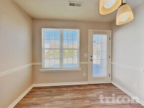 4827 Stovall Dr in Walkertown, NC - Building Photo - Building Photo