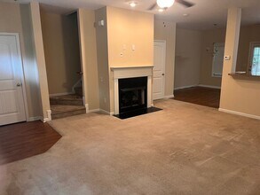 6183 Neuse Wood Dr in Raleigh, NC - Building Photo - Building Photo