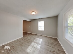 821 Mercury Dr NW in Atlanta, GA - Building Photo - Building Photo