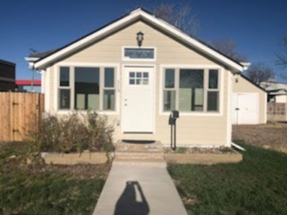 113 N 9th Ave in Sterling, CO - Building Photo