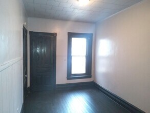 216 Ridge Ave-Unit -2 in Allentown, PA - Building Photo - Building Photo