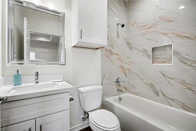 3521 Avenue N 1/2 Rear