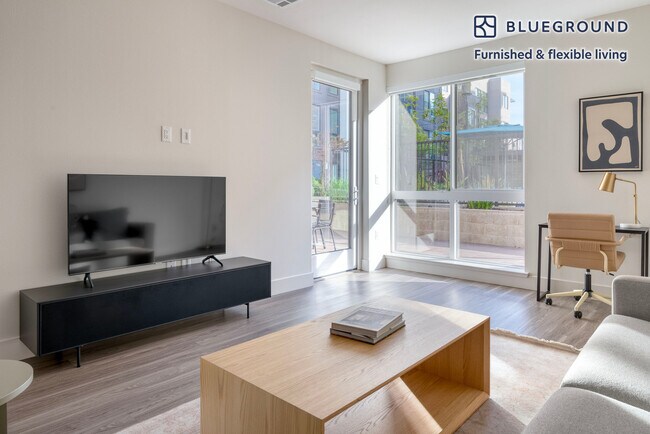 2280 W El Camino Real in Mountain View, CA - Building Photo - Building Photo