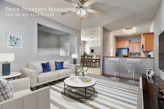 803 S Woodson Ct in Gardner, KS - Building Photo - Building Photo