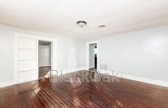 917 Watt St in Jeffersonville, IN - Building Photo - Building Photo