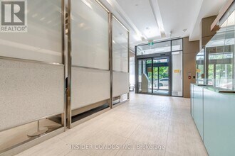 19-2119 Western Battery Rd in Toronto, ON - Building Photo - Building Photo