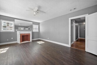 2402 Avenue U in Lubbock, TX - Building Photo - Building Photo