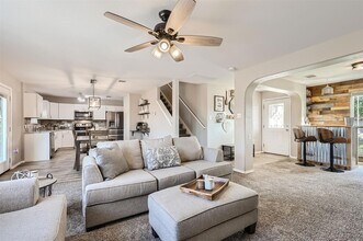 338 Liberty St in Hutto, TX - Building Photo - Building Photo