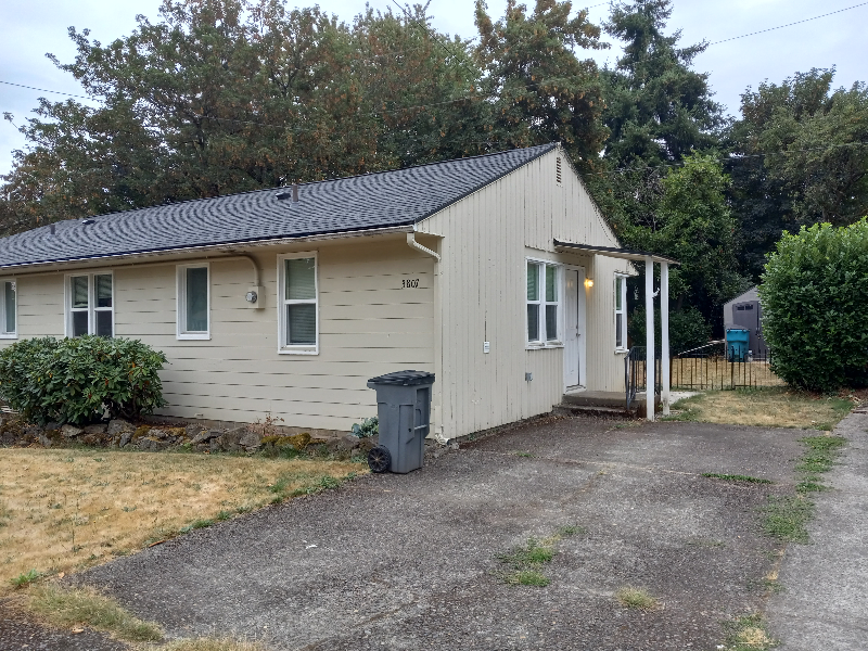 3807 E 13th St in Vancouver, WA - Building Photo