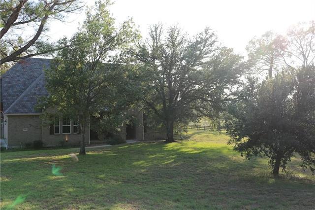 1604 E Hickory Hill Rd in Argyle, TX - Building Photo - Building Photo