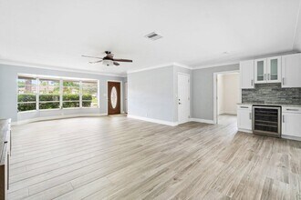 1301 SE 14th Dr in Deerfield Beach, FL - Building Photo - Building Photo