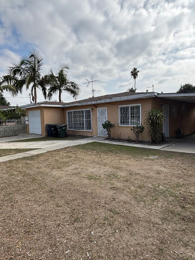 2400 E 130th St in Compton, CA - Building Photo - Building Photo