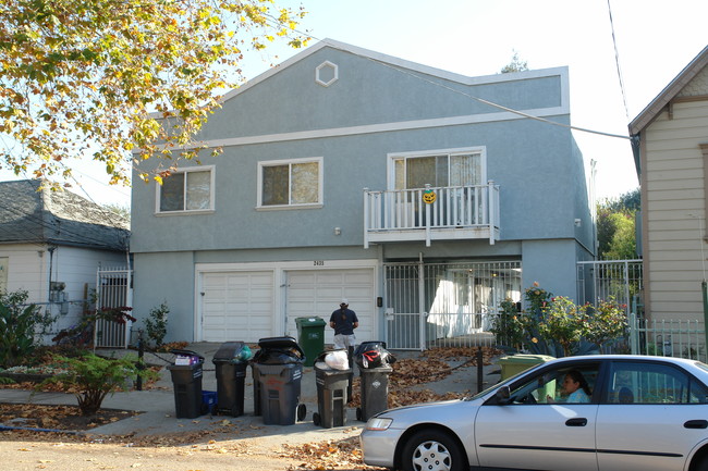 2435 10th St in Berkeley, CA - Foto de edificio - Building Photo