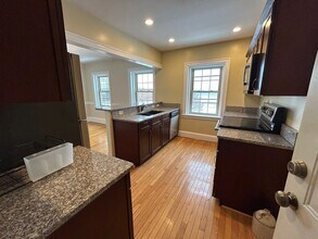 9 Ricker Park, Unit C3 in Portland, ME - Building Photo - Building Photo