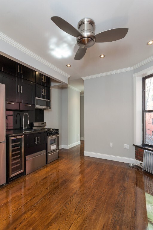 3 W 103rd St in New York, NY - Building Photo - Building Photo