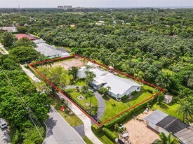 6900 SW 136th St in Miami, FL - Building Photo