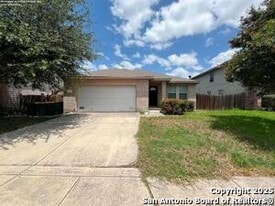 7906 Copper Brk in Converse, TX - Building Photo