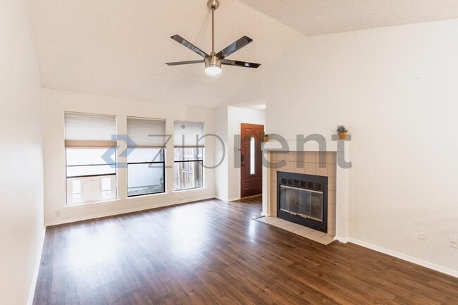 12900 Widge Dr in Austin, TX - Building Photo - Building Photo