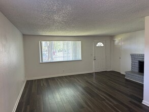 4930 Bluebelle Way in Springfield, OR - Building Photo - Building Photo
