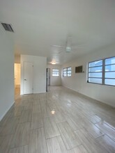 313 N Arcadia Ave, Unit 2 in Arcadia, FL - Foto de edificio - Building Photo