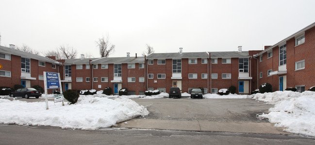 Park Lane Apartments in Baltimore, MD - Foto de edificio - Building Photo