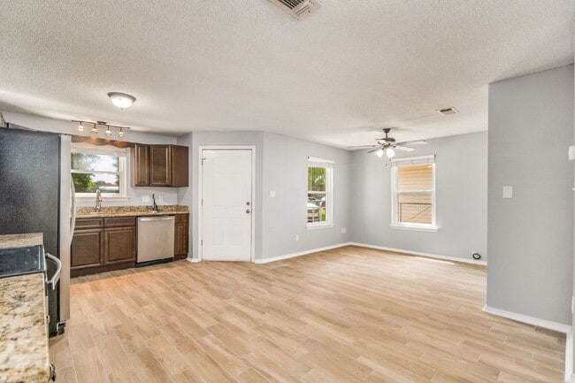 411 N Coyle St in Pensacola, FL - Building Photo - Building Photo