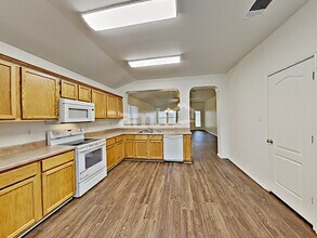 10043 Stagecoach Bay in San Antonio, TX - Building Photo - Building Photo