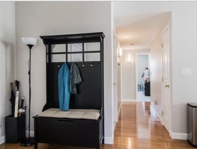 185 High St, Unit 204 in Brookline, MA - Building Photo
