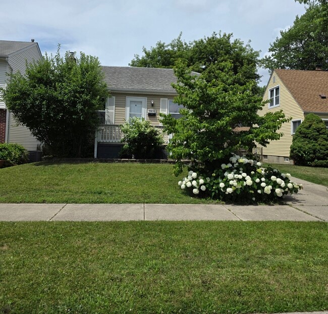 property at 28834 Rush St
